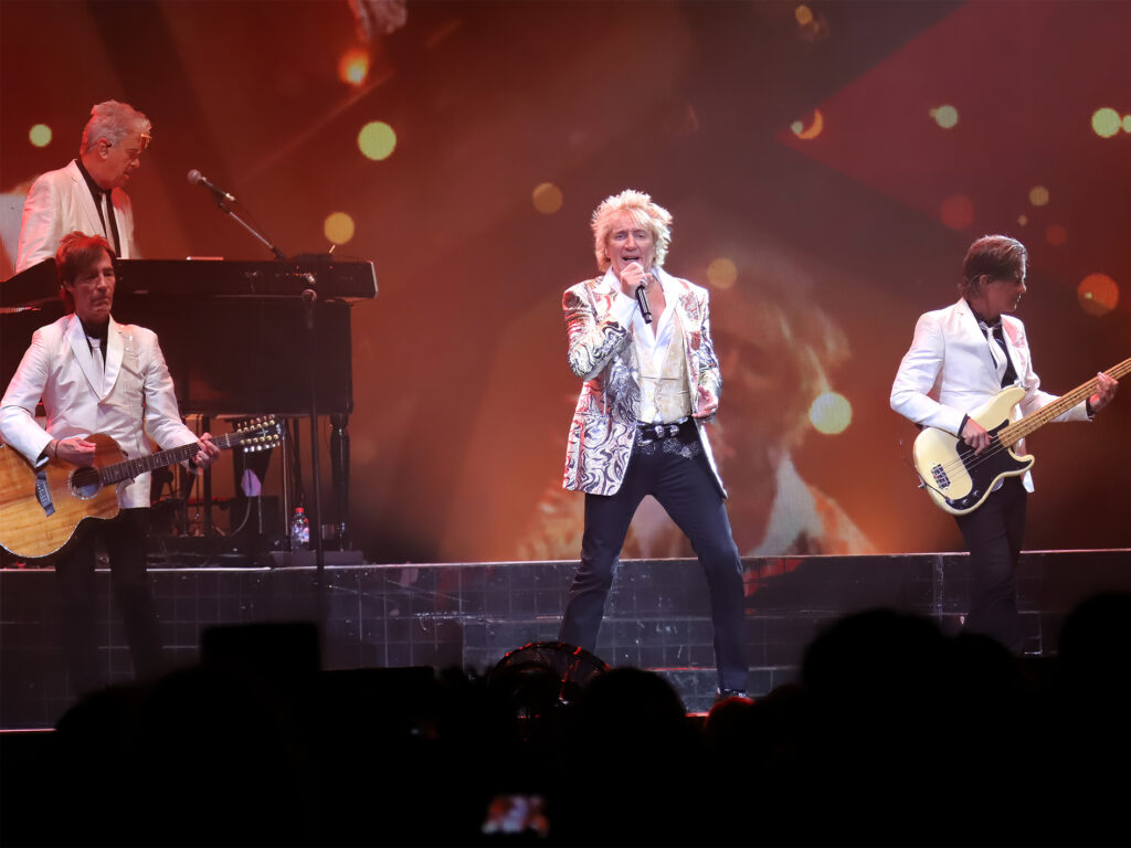 LIVE REVIEW: Rod Stewart With Cyndi Lauper And Jon Stevens - The Rockpit