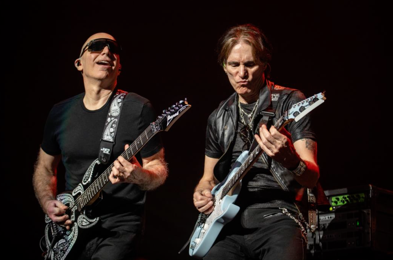 JOE SATRIANI AND STEVE VAI Go Back In Time For New Single And Video ...